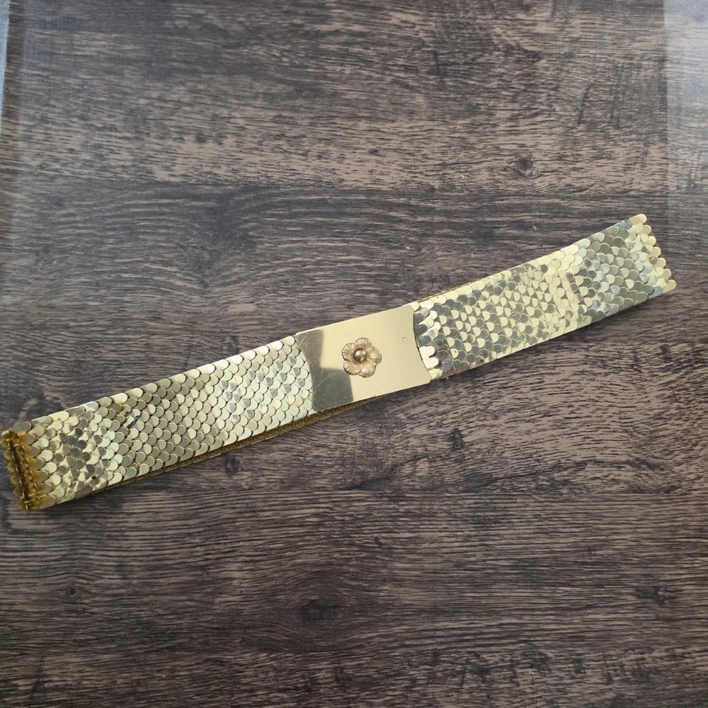 Stretch Scale Belt Women M Gold Metal Floral‎ Buckle Vintage Retro